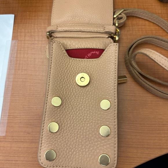 NWOT Hammitt 310 Mobile Crossbody Bag in Toast with Gold Accents - Picture 3 of 6